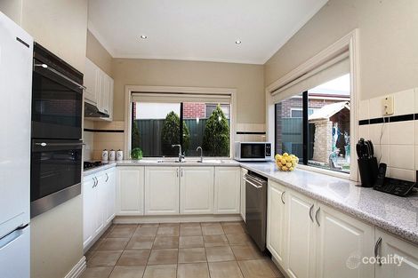 Property photo of 13 Lamplight Way Attwood VIC 3049