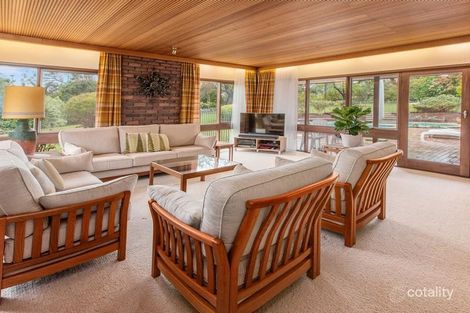 Property photo of 4 Eumeralla Court Frankston South VIC 3199