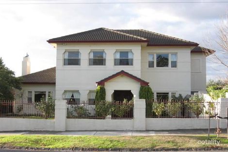 1 Cloverdale Rd, Glen Iris, VIC 3146