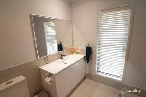 2a Australia Ii Dr, Kensington Grove, QLD 4341