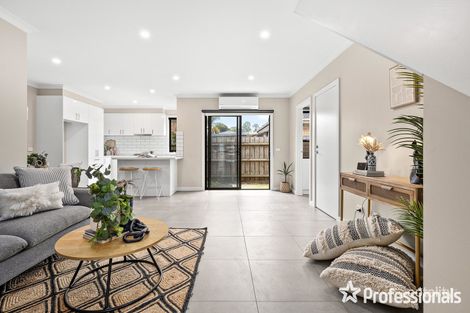Property photo of 2 Brennan Close Mooroolbark VIC 3138