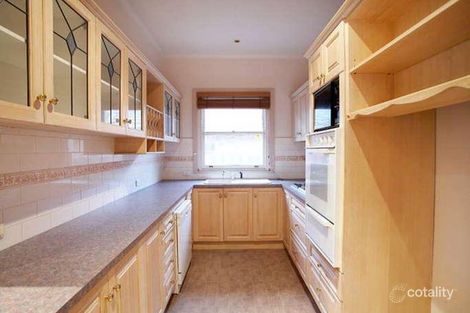 Property photo of 27 Peterleigh Grove Essendon VIC 3040