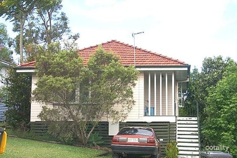 3 Brewster St, Stafford Heights, QLD 4053