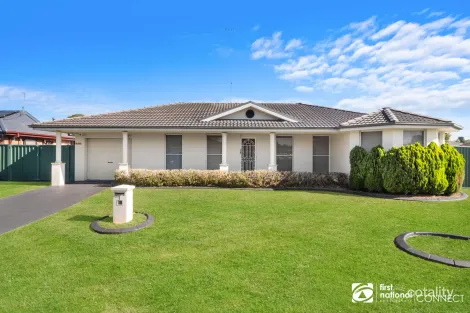 1 Moonah Gr, St Clair, NSW 2759