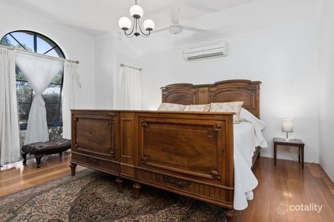 Property photo of 16 Kooralbyn Valley Crescent Jandakot WA 6164