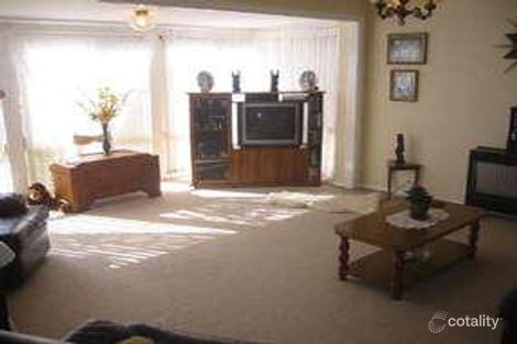 Property photo of 64 Devonshire Crescent Oak Flats NSW 2529