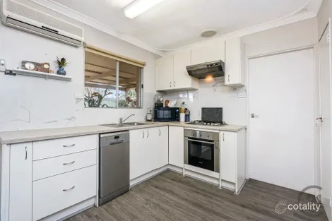 Property photo of 3 Isandra Close Pinjarra WA 6208