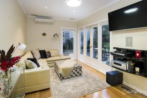 Property photo of 71 Blackburn Road Blackburn VIC 3130