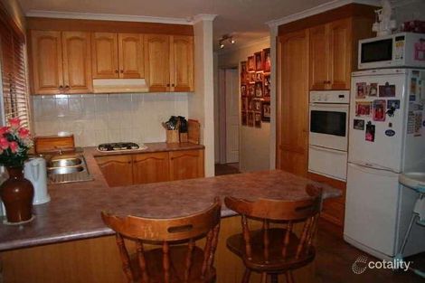 Property photo of 8 Benjamin Court Kurunjang VIC 3337