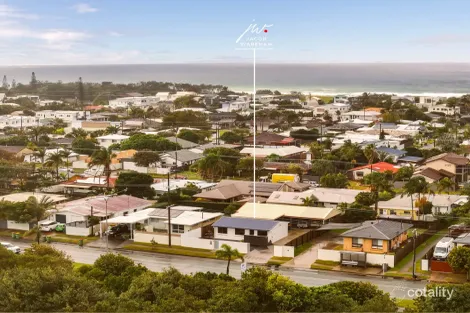 Property photo of 153 Nicklin Way Warana QLD 4575