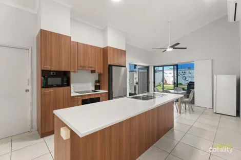 Property photo of 8/1 Urraween Road Urraween QLD 4655