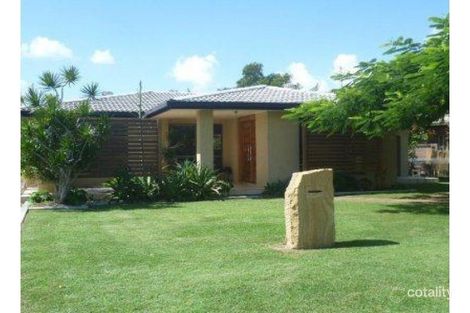 90 Cunningham St, Urangan, QLD 4655