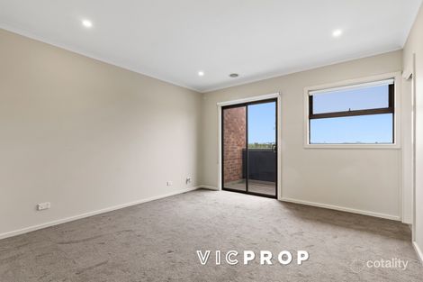 Property photo of 18 Neroli Crescent Truganina VIC 3029