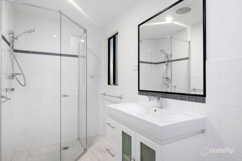 Property photo of 2/23 Hooker Boulevard Broadbeach Waters QLD 4218