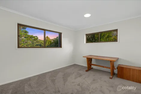 Property photo of 31 Sirocco Street Jamboree Heights QLD 4074