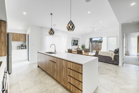 34 Black Swan Cct, Maroochy River, QLD 4561