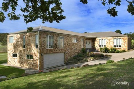 Property photo of 6 Valley Drive Beaconsfield Upper VIC 3808