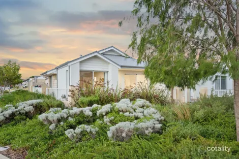 11 Piran Lane, Coogee, WA 6166