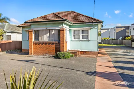 196 Princes Hwy, Dapto, NSW 2530
