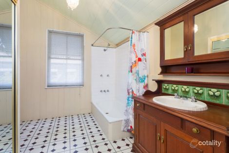 Property photo of 27 Hove Street Highgate Hill QLD 4101