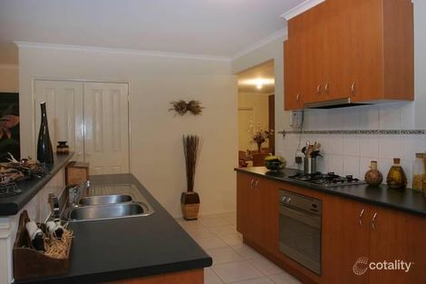 Property photo of 8 Evergold Close Narre Warren South VIC 3805