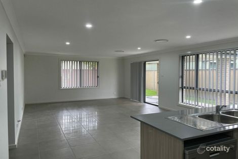 Property photo of 10 Brennan Place Minto NSW 2566