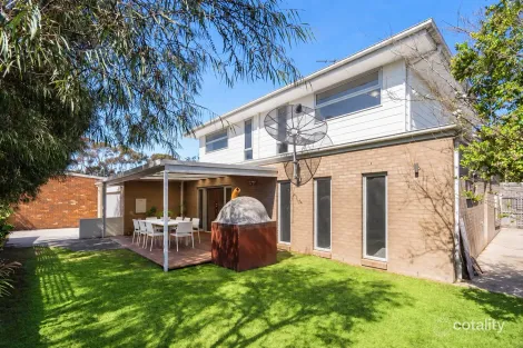 2/7 Watkin St, Ocean Grove, VIC 3226