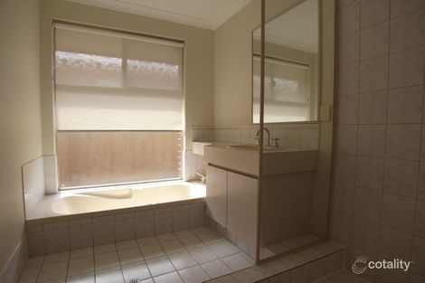 Property photo of 10 Breaksea Way Ridgewood WA 6030