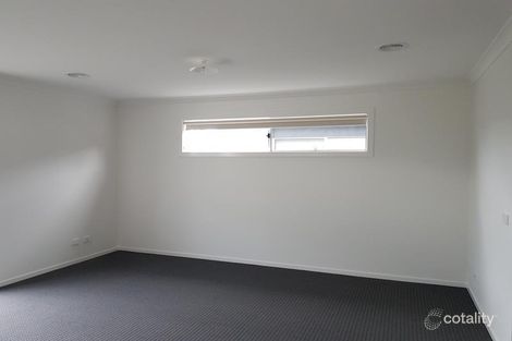 Property photo of 29 Shergold Way Cranbourne North VIC 3977