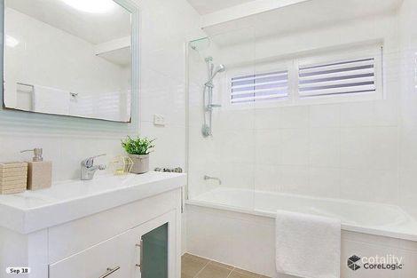 Property photo of 16/128 Oxlade Drive New Farm QLD 4005