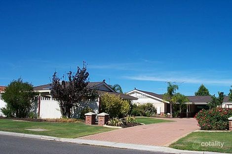 26 Towncentre Dr, Thornlie, WA 6108