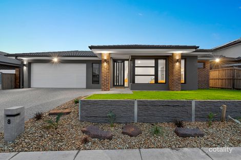 Property photo of 8 Lysanne Crescent Berwick VIC 3806