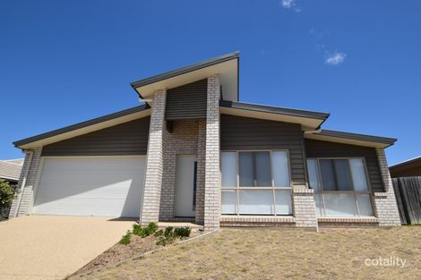 Property photo of 11 Carnarvon Parade New Auckland QLD 4680