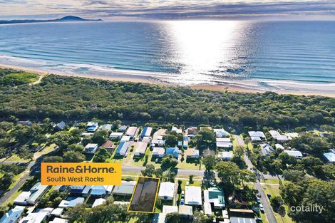 Property photo of 72 Straight Street Hat Head NSW 2440