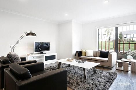 Property photo of 72 Camera Walk Coburg North VIC 3058