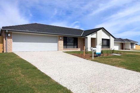 13 Lachlan St, Gleneagle, QLD 4285