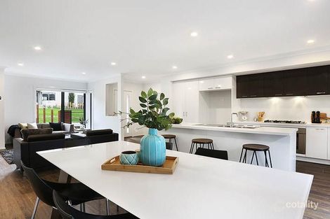 Property photo of 72 Camera Walk Coburg North VIC 3058