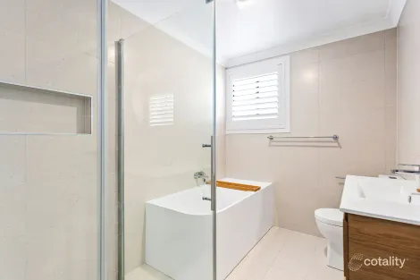 Property photo of 4A Mornington Court Shell Cove NSW 2529