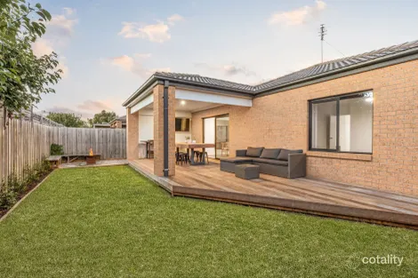 27 Prominence Bvd, Armstrong Creek, VIC 3217