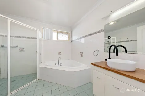 Property photo of 83 Decora Crescent Warabrook NSW 2304