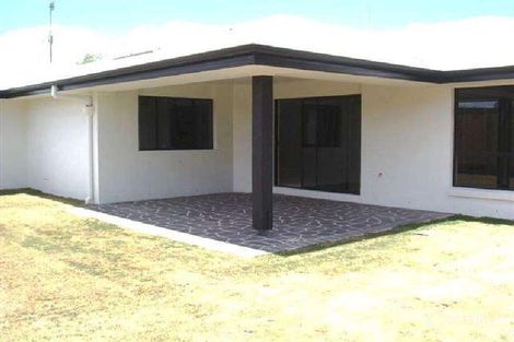 Property photo of 2 Hastings Close Calamvale QLD 4116