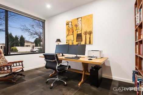 Property photo of 6A Dean Avenue St Kilda East VIC 3183
