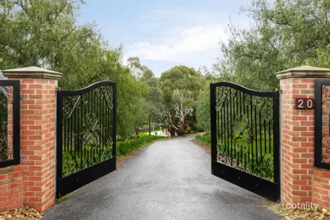 Property photo of 20 Creasey Court Bulla VIC 3428