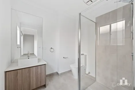 Property photo of 5 Duffy Avenue Doreen VIC 3754