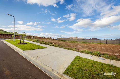 Property photo of 14 Southdown Rise Mernda VIC 3754
