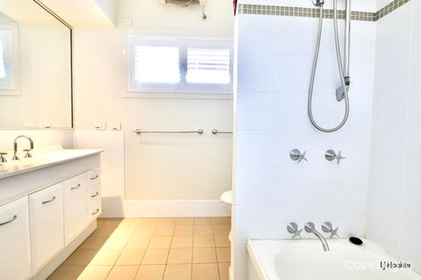 Property photo of 40 Philp Parade Tweed Heads South NSW 2486