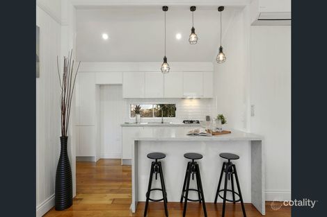 Property photo of 8 Depper Street St Lucia QLD 4067