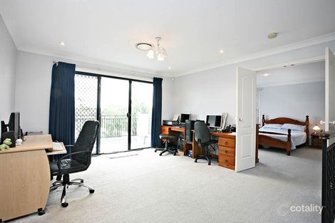 Property photo of 7 Saltair Grove Helensvale QLD 4212