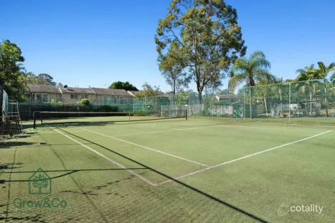 Property photo of 4/40 Murev Way Carrara QLD 4211