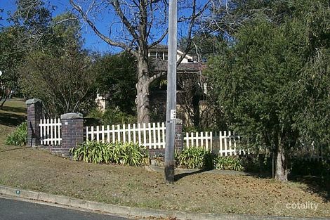 2 Alexander Pde, Roseville, NSW 2069